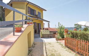 Beautiful home in Camaiore w/ 3 Bedrooms